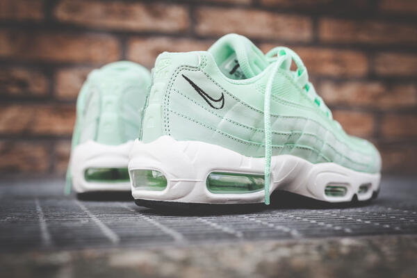 Nike Wmns Air Max 95 